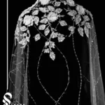 تور سر عروس شکوفه کد 635 با پنل‌های شکوفه برجسته، پولک و ملیله، سبک اروپایی و لبه دوزی شده